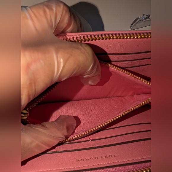 NWOT Tory Burch Kira Chevron Pink Leather  Zippy Wallet - Picture 10 of 11